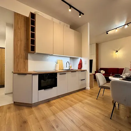 Quiet & Stylish In Old Town 3min From Main Station D-apartments