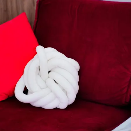 Quiet & Stylish Self Check-in Old Town 3min From Main Station D-apartments דירה