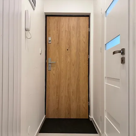 Apartman Quiet & Stylish Self Check-in Old Town 3min From Main Station D-apartments
